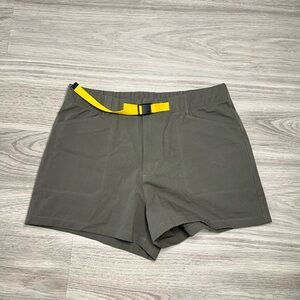 The North Face Field Women’s Belted Hiking Shorts Size 12 Green Brand New